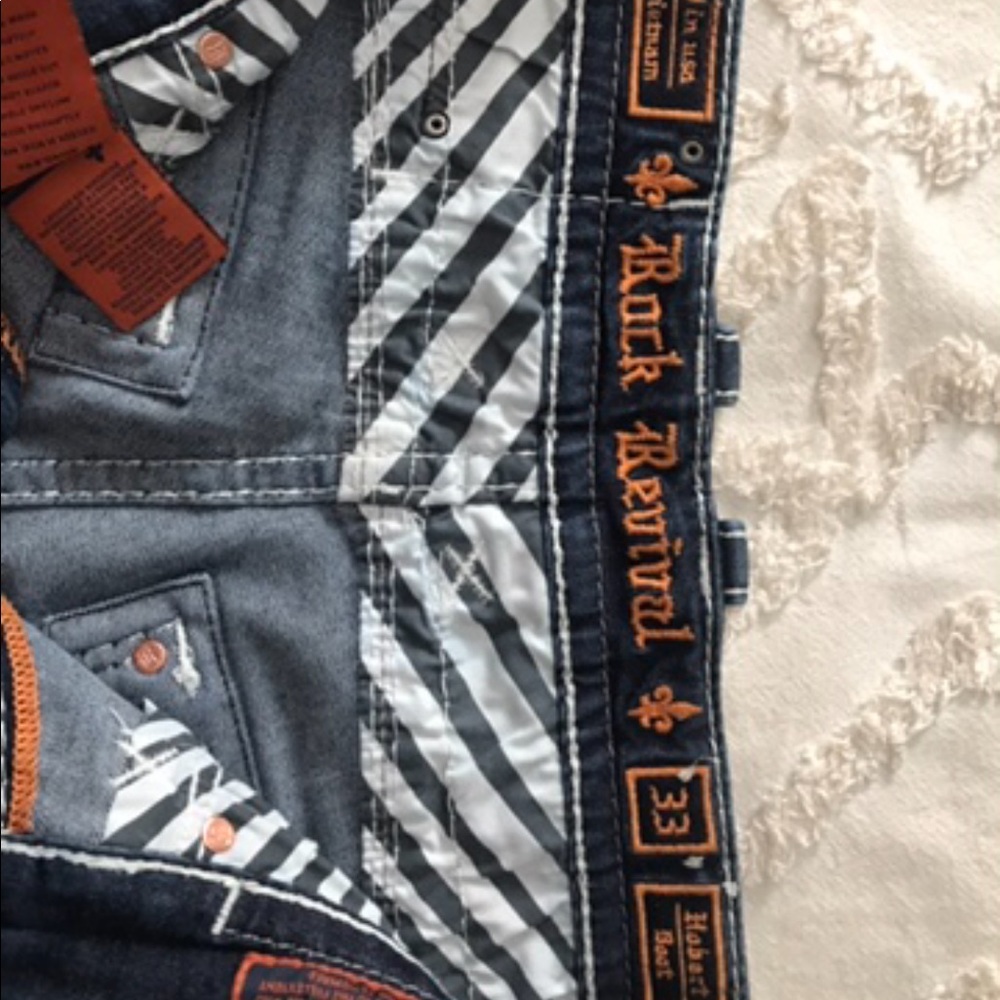 Men’s size 33 rock revivals
